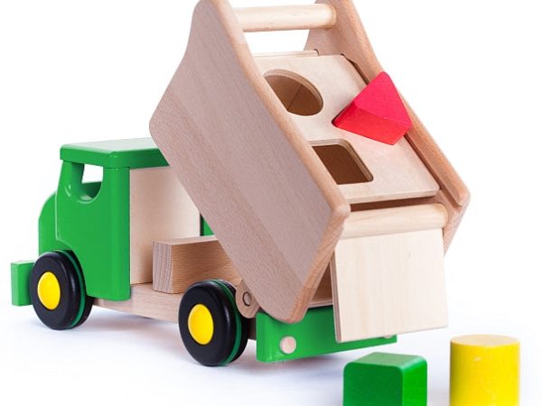 Bajo Green Tipper Shape Sorter