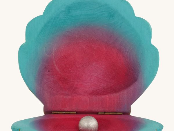 Bumbu Wooden Clam Shell With Pearl