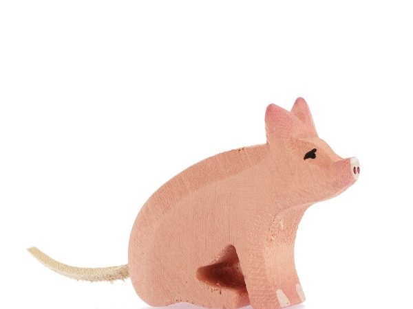 Bumbu Wooden Piglet Sitting