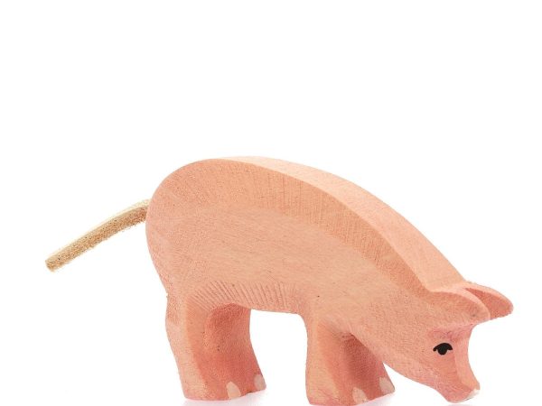 Bumbu Wooden Piglet Eating