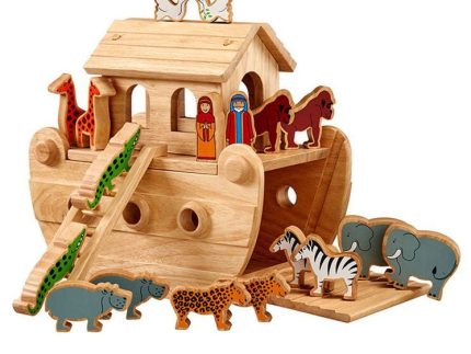 Lanka Kade Junior Noah's Ark & 18 Coloured Characters
