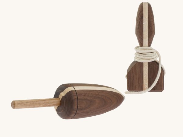 Mader Goliath Thunderbolt Spinning Top With Starter - Dark Wood