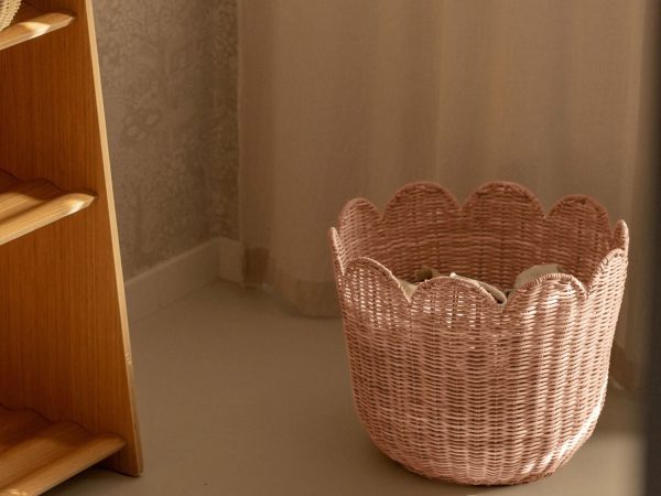 Olli Ella Rattan Tulip Basket - Seashell Pink