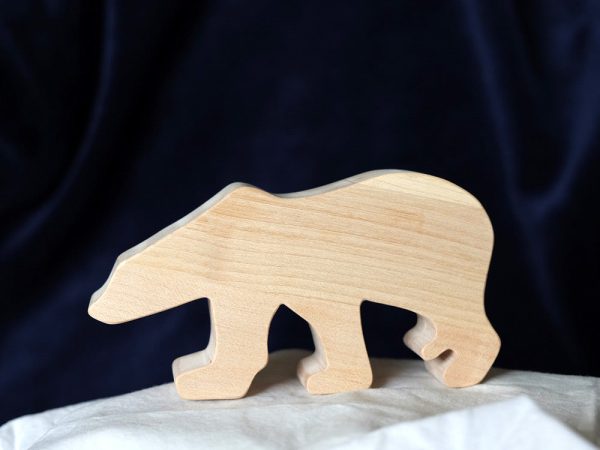 O_wow Handmade Maple Polar Bear