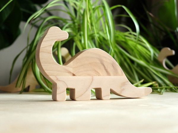 O_wow Handmade Maple Diplodocus