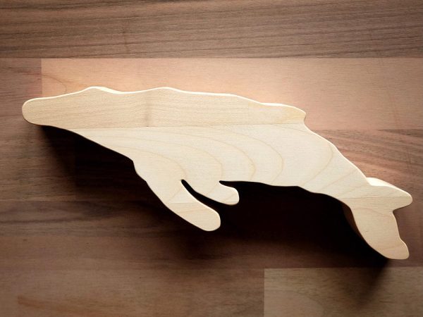 O_wow Handmade Maple Humpback Whale