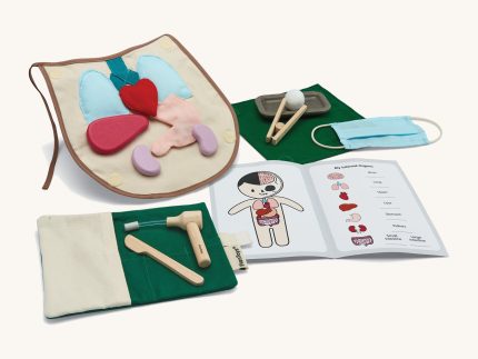 Plan Toys Surgeon Set