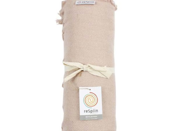 ReSpiin Dusty Pink Plain Wool Throw With Fringe