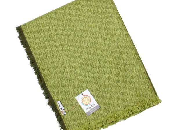 ReSpiin Recycled Wool Throw - Fern Green