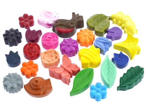 The Crayon Bug Rainbow Gardens Crayon Set