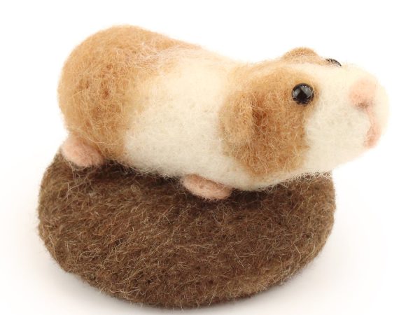 The Makerss - Amiguwoolli Guinea Pig Mini Needle Felt Kit