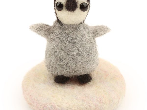 The Makerss - Amiguwoolli Penguin Mini Needle Felt Kit